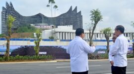 Rapat perdana Sidang Kabinet bersama Jokowi beserta menteri Kabinet Indonesia Maju di IKN, Kalimantan Timur. (Dok. Tim Media Prabowo)