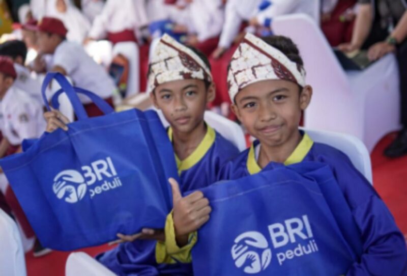 Kegiatan BRI Peduli dengan tema “Meraih Cita-cita” di SDN 1 Sagalaherang yang terletak di Kecamatan Sagalaherang, Kab. Subang, Prov. Jawa Barat. (Dok. BRI)