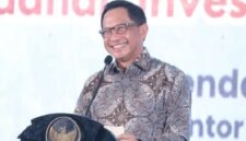 Menteri dalam Negeri 3. Tito Karnavian saat memberi keterangan soal inflasi pangan 2,31 persen.. (Facebook.com @Tito Karnavian)