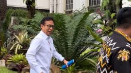 Menteri Kesehatan Budi Gunadi Sadikin mendatangi Istana Kepresidenan, Jakarta, Selasa (9/6). Foto: Dok Istimewa
