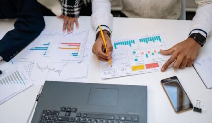 Strategi Bisnis Digital: Meraup Cuan di Tengah Pergeseran Perilaku Konsumen